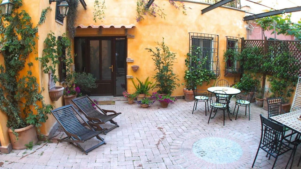 La Piazzetta Di Roma Villa Екстериор снимка